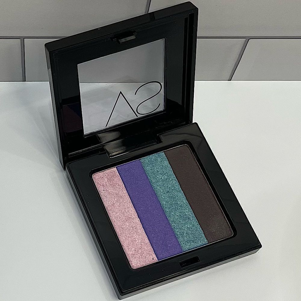 Victoria’s Secret Jeweled Eyeshadow Quad